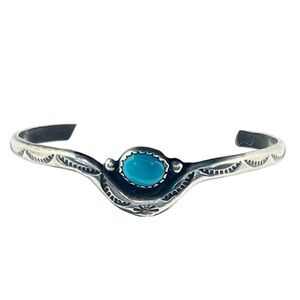Navajo Native American sterling silver turquoise stampwork vintage cuff bracelet